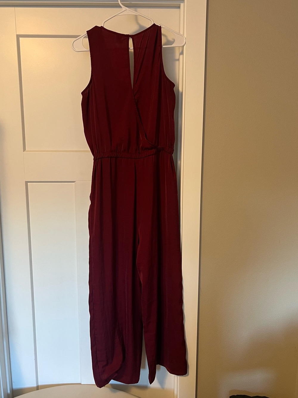 Old Navy Burgundy Sleeveless V-Neck Jumpsuit - Picture 5 of 6